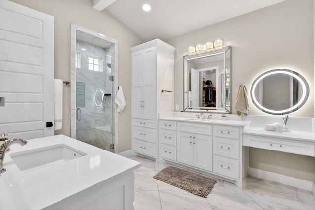 4004 Legend Trail, Granbury, TX 76049