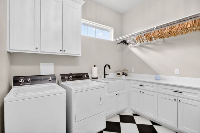 4004 Legend Trail, Granbury, TX 76049