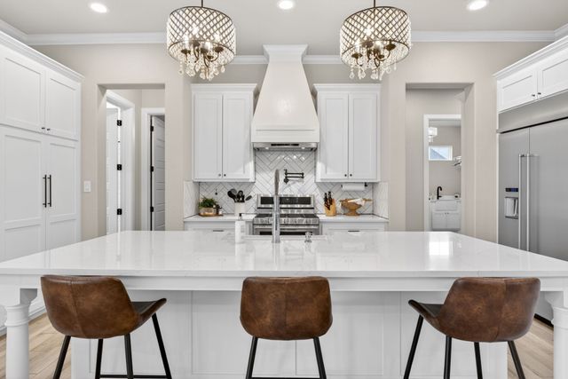 4004 Legend Trail, Granbury, TX 76049
