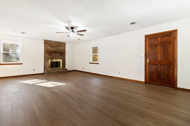 301 Live Oak Trail NE, Cleveland, TN 37323