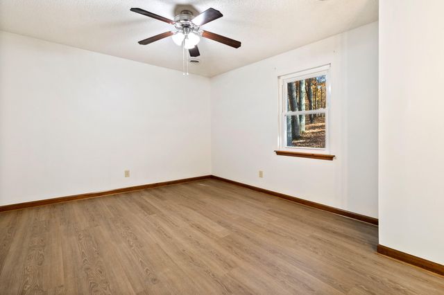 301 Live Oak Trail NE, Cleveland, TN 37323