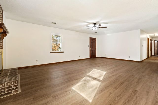 301 Live Oak Trail NE, Cleveland, TN 37323