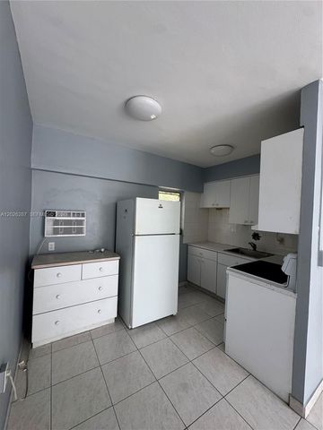 10281 E Bay Harbor Dr A6, Bay Harbor Islands, FL 33154