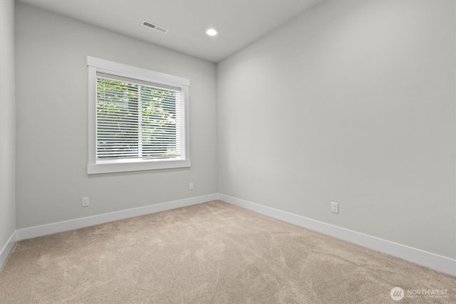 599 Viewcrest Drive NW, Issaquah, WA 98027