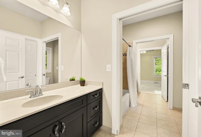 14235 BRISTOW RD, Nokesville, VA 20181