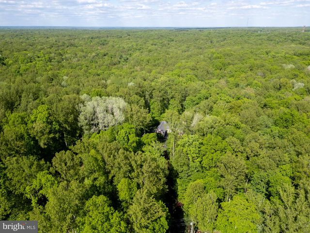 14235 BRISTOW RD, Nokesville, VA 20181