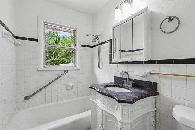 1727 N Sapulpa Avenue, Oklahoma City, OK 73107