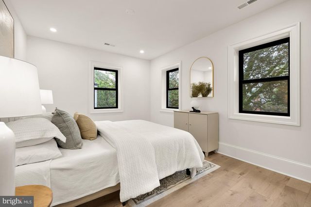 7928 16TH ST NW, Washington, DC 20012