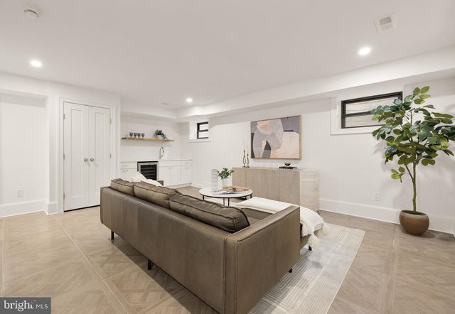 7928 16TH ST NW, Washington, DC 20012