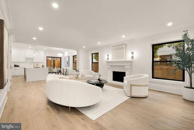 7928 16TH ST NW, Washington, DC 20012