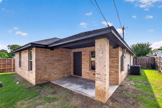 1504 Missouri Avenue, Fort Worth, TX 76104