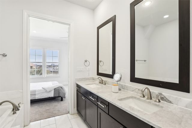 752 Sid Rich Drive, Irving, TX 75039