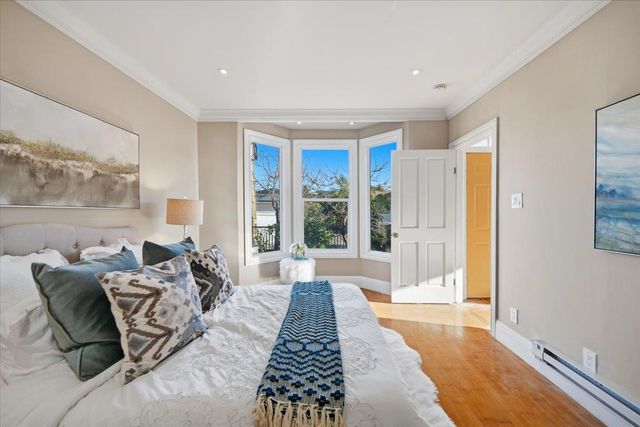 31 Northumberland Avenue, Redwood City, CA 94063