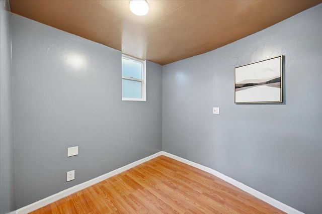 31 Northumberland Avenue, Redwood City, CA 94063