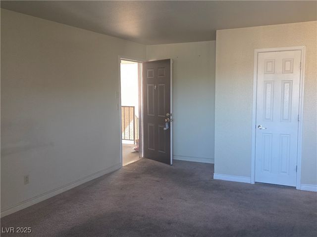 2451 North Rainbow Boulevard 2048, Las Vegas, NV 89108