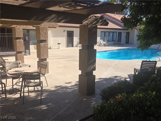 2451 North Rainbow Boulevard 2048, Las Vegas, NV 89108