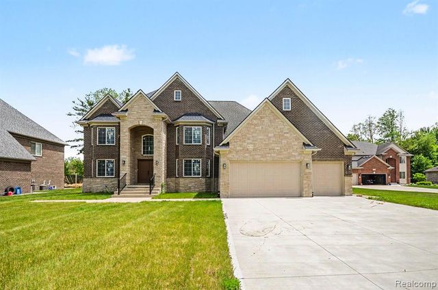 56350 Willow Creek Boulevard, Utica, MI 48316