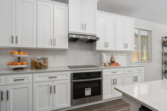 691 Solar Lane, Clovis, CA 93619