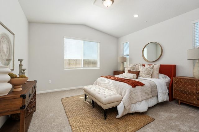 691 Solar Lane, Clovis, CA 93619