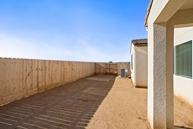 691 Solar Lane, Clovis, CA 93619