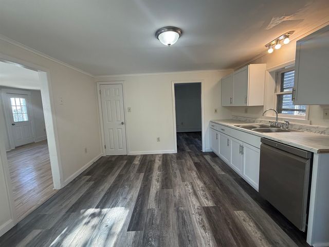 5 Evans Court, Franklin, NH 03235