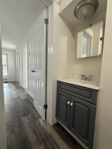 5 Evans Court, Franklin, NH 03235