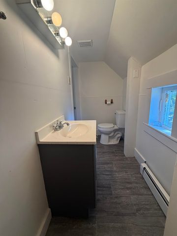 5 Evans Court, Franklin, NH 03235