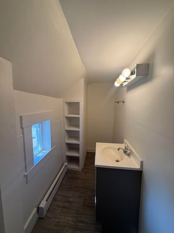 5 Evans Court, Franklin, NH 03235