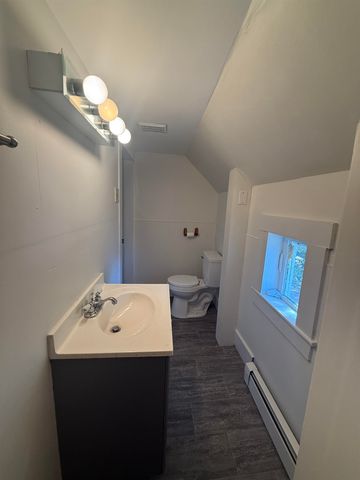 5 Evans Court, Franklin, NH 03235