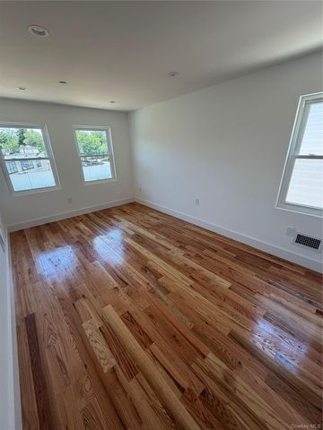 342 E234th Street 1, Bronx, NY 10470