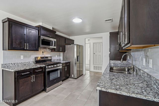 1173 Summer Rain Street, El Paso, TX 79928