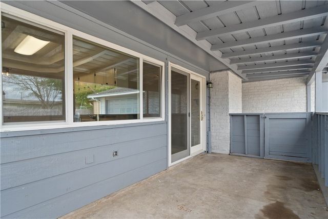 913 Pyramid Dr, Corpus Christi, TX 78412