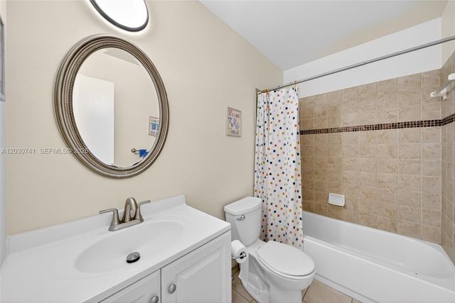 6912 SW 110th Ave, Miami, FL 33173