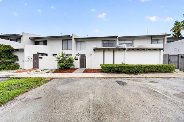6912 SW 110th Ave, Miami, FL 33173