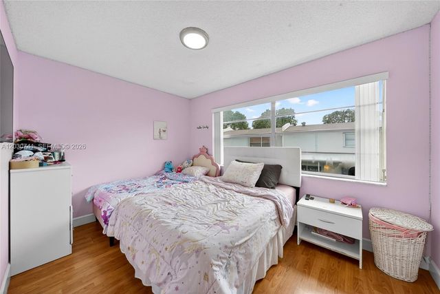 6912 SW 110th Ave, Miami, FL 33173