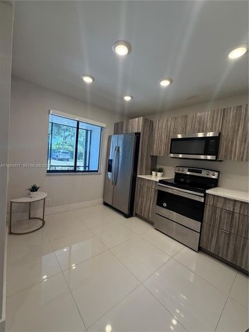 16531 Blatt Boulevard 103, Weston, FL 33326