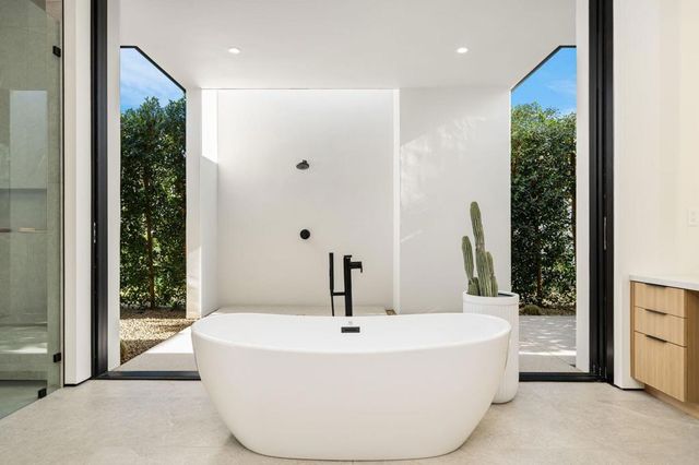 3 Wren Court, Rancho Mirage, CA 92270