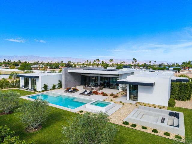 3 Wren Court, Rancho Mirage, CA 92270
