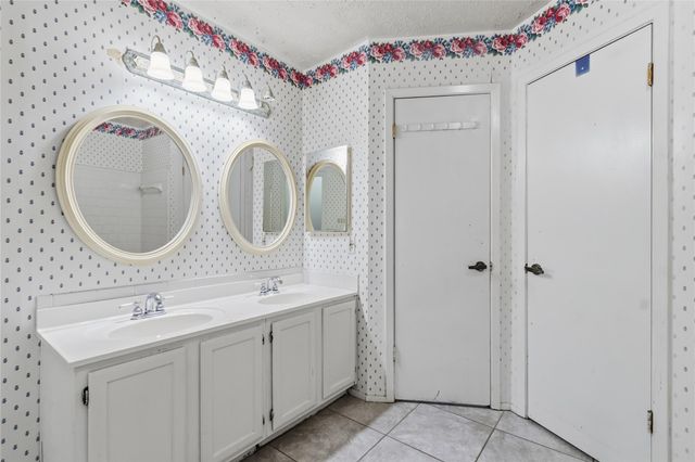 10922 Fallbrook Drive, Houston, TX 77064