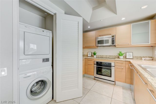 222 Karen Avenue 1503, Las Vegas, NV 89109