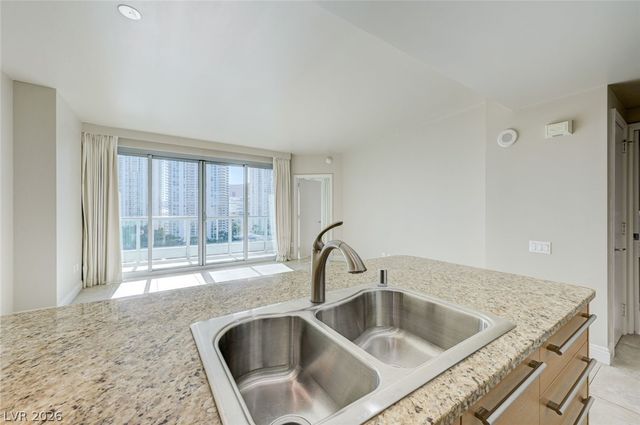 222 Karen Avenue 1503, Las Vegas, NV 89109