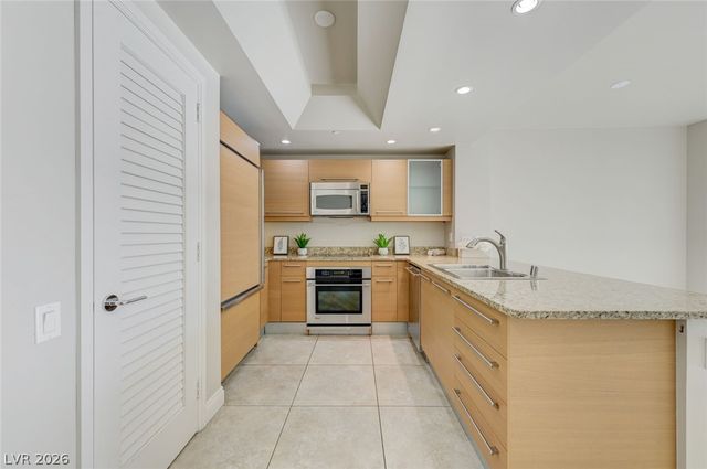 222 Karen Avenue 1503, Las Vegas, NV 89109