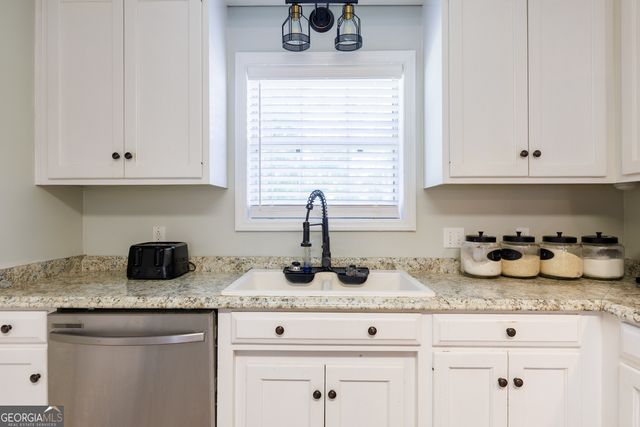 3956 Foxridge Drive, Valdosta, GA 31605