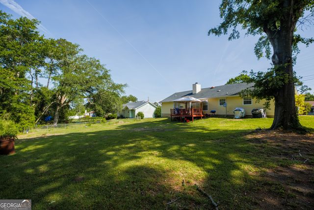 3956 Foxridge Drive, Valdosta, GA 31605