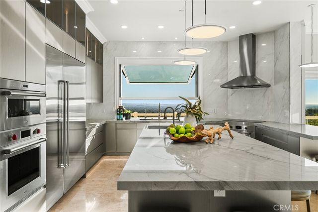 10322 Saint Charles Way, North Tustin, CA 92705