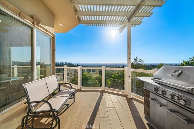 10322 Saint Charles Way, North Tustin, CA 92705