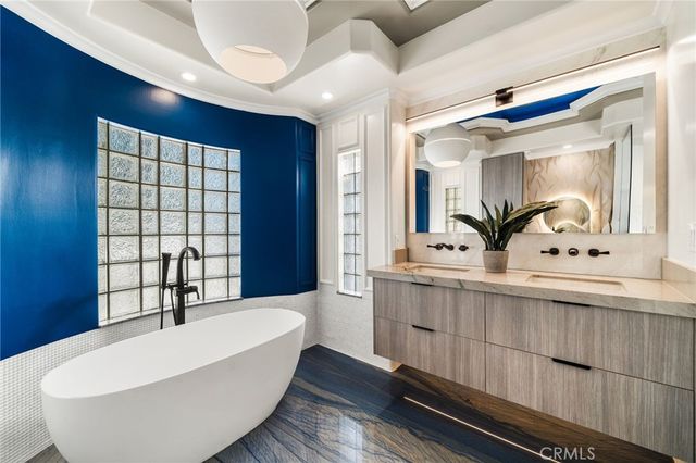 10322 Saint Charles Way, North Tustin, CA 92705