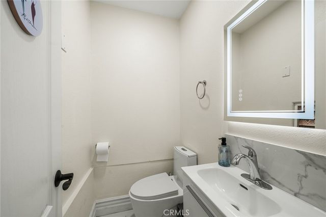 10322 Saint Charles Way, North Tustin, CA 92705