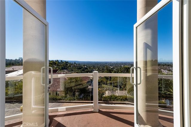 10322 Saint Charles Way, North Tustin, CA 92705