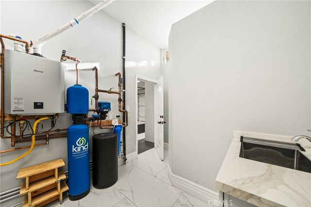 10322 Saint Charles Way, North Tustin, CA 92705